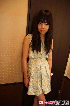 Petite Japanese Teen Amateur Seeks Cream Pie Filling - Photo 21