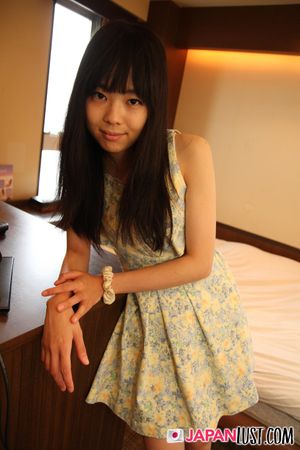 Petite Japanese Teen Amateur Seeks Cream Pie Filling - Photo 24