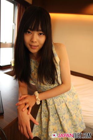 Petite Japanese Teen Amateur Seeks Cream Pie Filling - Photo 26