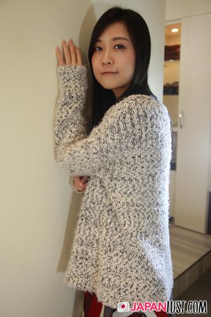 Japanese Teen Toys Pussy Before POV Cock And Creampie - Photo 52
