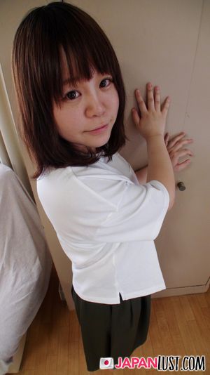 Sweet Japanese Teen Amateur Bares It All For POV Creampie - Photo 36