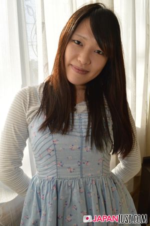 Amateur Japanese Teen From The Country POV Sex - Photo 19