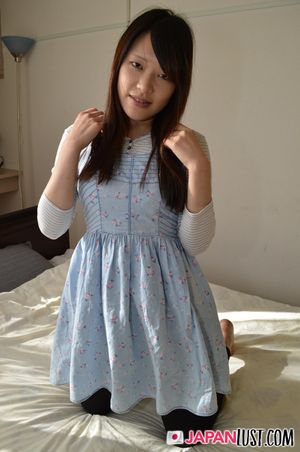 Amateur Japanese Teen From The Country POV Sex - Photo 20