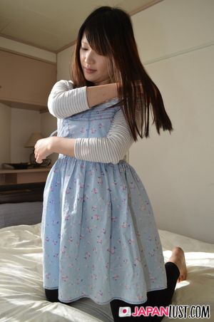 Amateur Japanese Teen From The Country POV Sex - Photo 30