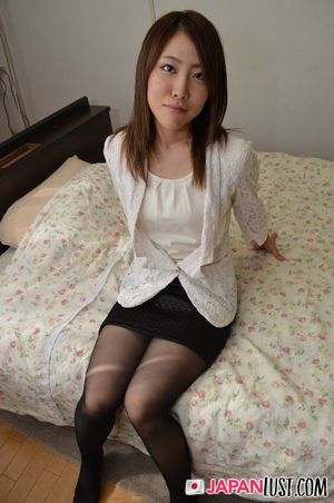 Cute Japanese Teen Squirts And Bred With Creampie - Photo 16