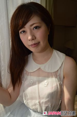 Petite Japanese Teen Loves POV Toys And Creampie - Photo 36