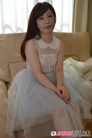 Petite Japanese Teen Loves POV Toys And Creampie - Photo 8