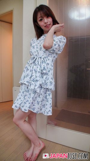 Adorable Skinny Japanese Teen Loves POV Creampie - Photo 21