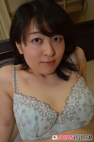 Shy Japanese Amateur Is So Wet For POV Sex - Photo 83