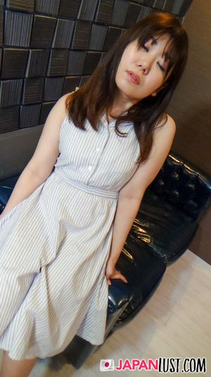 Japanese Teen Stuffs Hairy Pussy With Toys And Dick - Photo 42