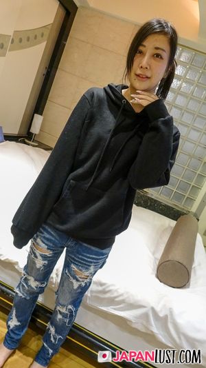 Fit Japanese Teen Gets POV Shaved Pussy Creampie - Photo 10