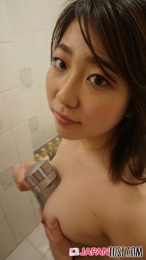 Japanese Amateur Worships Cock To Earn Creampie - Photo 395