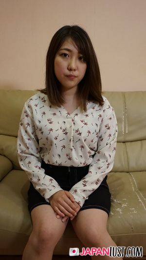 Japanese Amateur Worships Cock To Earn Creampie - Photo 4