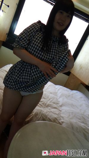 Amateur Japanese Teen Has Hot Body For POV Sex - Photo 170