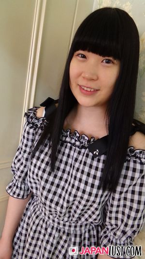 Amateur Japanese Teen Has Hot Body For POV Sex - Photo 21