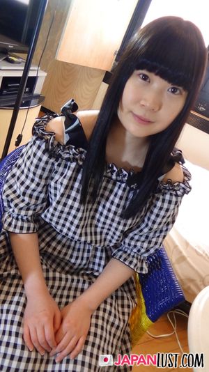 Amateur Japanese Teen Has Hot Body For POV Sex - Photo 36