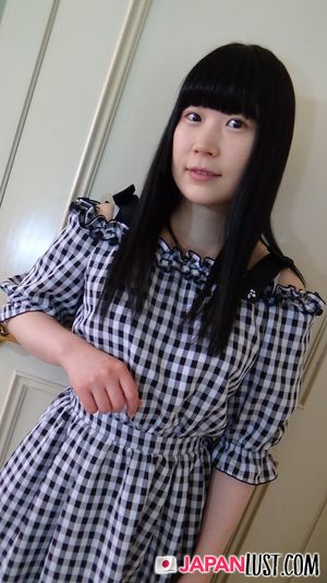 Amateur Japanese Teen Has Hot Body For POV Sex - Photo 8