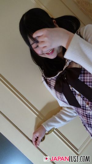 Japanese Teen Squirts On Toys And Creampie - Photo 36