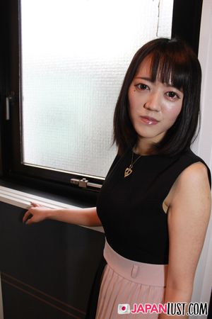 Slender Japanese Amateur Shaved Pussy POV Creampie - Photo 48