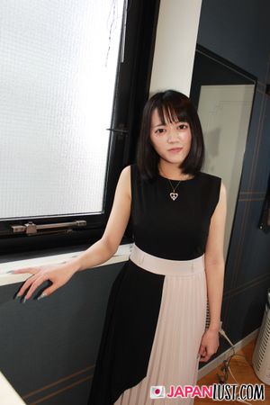Slender Japanese Amateur Shaved Pussy POV Creampie - Photo 58