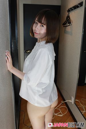 Shaved Pussy Japanese Amateur Bred With Cum POV - Photo 109