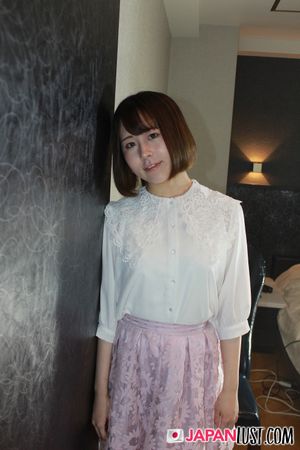 Shaved Pussy Japanese Amateur Bred With Cum POV - Photo 35
