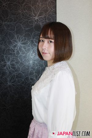 Shaved Pussy Japanese Amateur Bred With Cum POV - Photo 36