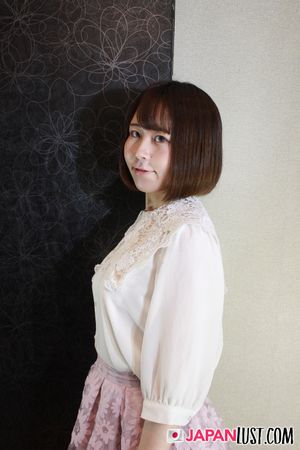 Shaved Pussy Japanese Amateur Bred With Cum POV - Photo 38
