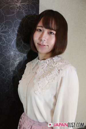 Shaved Pussy Japanese Amateur Bred With Cum POV - Photo 43