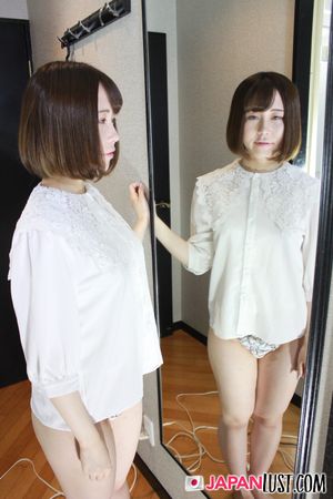 Shaved Pussy Japanese Amateur Bred With Cum POV - Photo 73