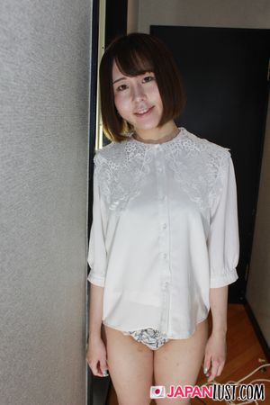 Shaved Pussy Japanese Amateur Bred With Cum POV - Photo 97