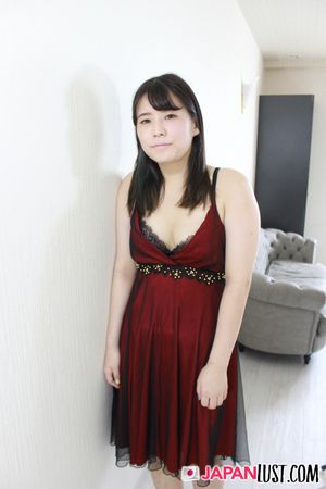 Amateur Japanese Teen On Her Back For Creampie - Photo 47