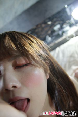 Japanese Teen Wants To Worship Cock And Creampie - Photo 558