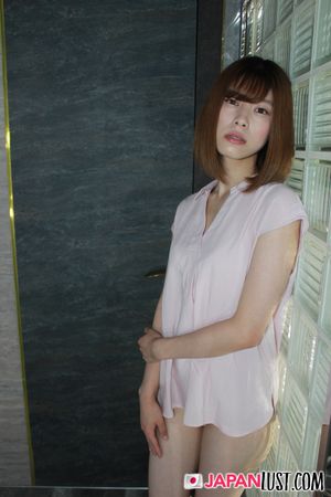 Slender Japanese Amateur Gets Hairy Hole Creampie - Photo 58