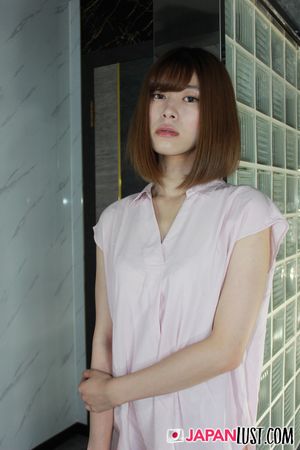 Slender Japanese Amateur Gets Hairy Hole Creampie - Photo 59