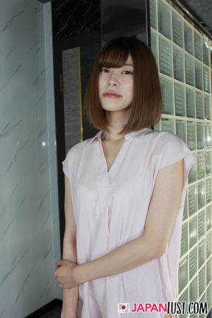 Slender Japanese Amateur Gets Hairy Hole Creampie - Photo 60