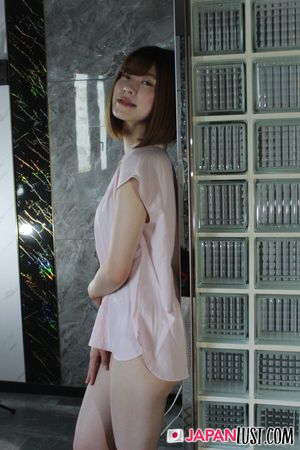 Slender Japanese Amateur Gets Hairy Hole Creampie - Photo 67