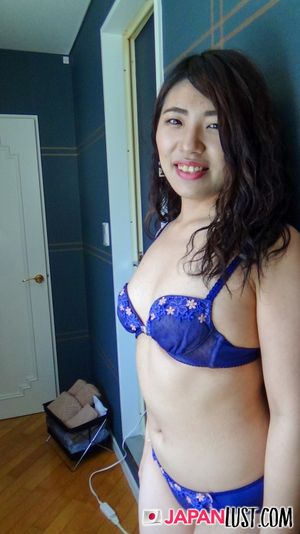 Japanese Teen Drips With Squirt For Toys And Sex - Photo 142