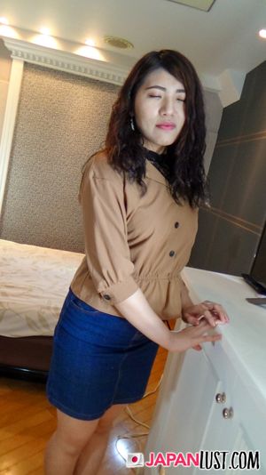 Japanese Teen Drips With Squirt For Toys And Sex - Photo 47