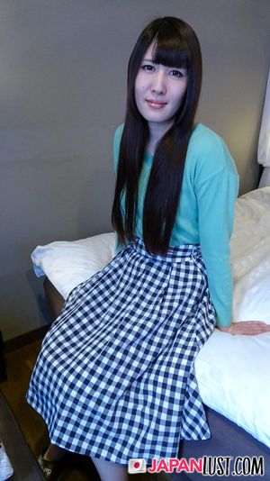 Pale Japanese Beauty Loves Hard POV Sex - Photo 27