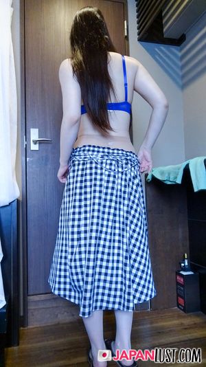Pale Japanese Beauty Loves Hard POV Sex - Photo 44