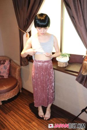 Skinny Japanese Teen Is An Easy Squirter - Photo 43