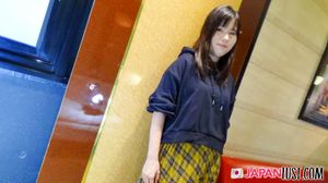 Up Close Japanese Teen POV Creampie - Photo 39