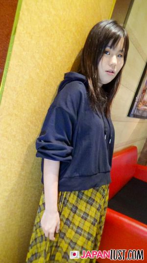 Up Close Japanese Teen POV Creampie - Photo 40