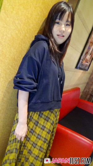 Up Close Japanese Teen POV Creampie - Photo 43