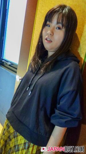 Up Close Japanese Teen POV Creampie - Photo 45
