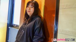 Up Close Japanese Teen POV Creampie - Photo 50