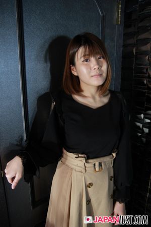 Japanese Amateur Teen Gets Her First POV Creampie - Photo 37