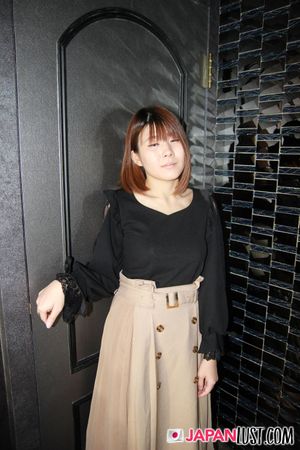 Japanese Amateur Teen Gets Her First POV Creampie - Photo 39