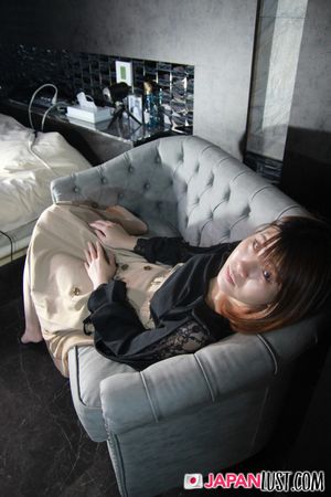 Japanese Amateur Teen Gets Her First POV Creampie - Photo 74